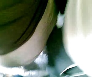 2 gorące nastolatki amatorskie daje podwójny blowjob z spermy na cycki