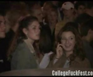 Trina michaels połknąć 10 ładunków!